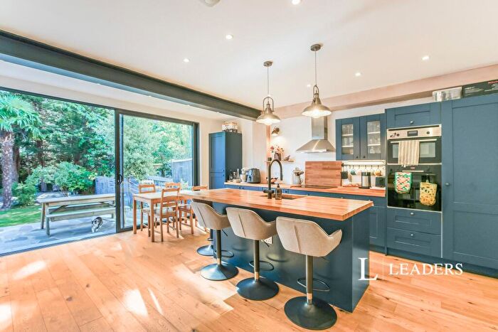 2 Bedroom Semi-Detached House To Rent In Estcourt Road, SE25
