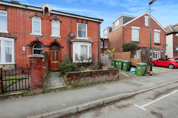 3 Bedroom Property To Rent In Westridge Road, Southampton, SO17
