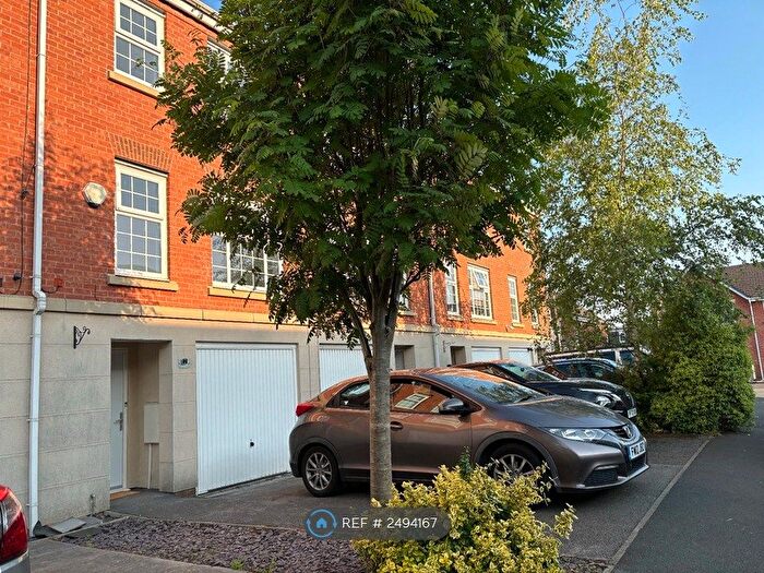 3 Bedroom Semi-Detached House To Rent In Runfield Close, Leigh, WN7