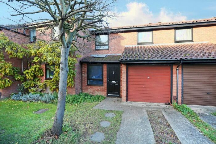 3 Bedroom Terraced House To Rent In Oliver Close, Chiswick, W4