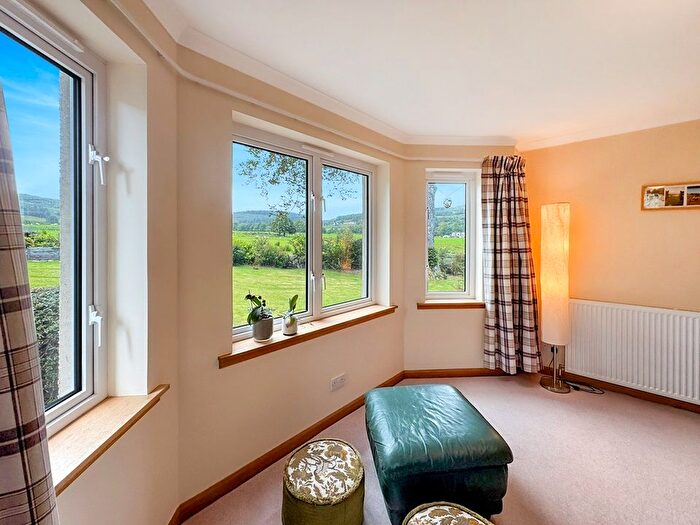 5 Bedroom Detached House For Sale In Inverneill, Argyll, Es, Inverneill, PA30