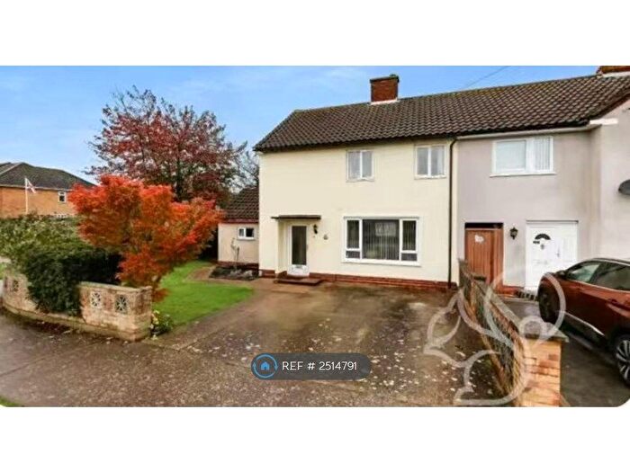 3 Bedroom End Terrace House To Rent In Gloucester Avenue, Colchester, CO2