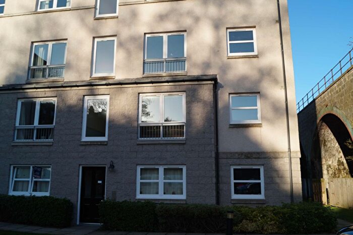 2 Bedroom Flat To Rent In South College Street, Aberdeen, AB11