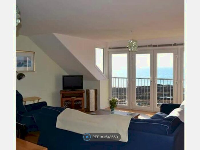 3 Bedroom Flat To Rent In Abbey Wall Road, Pittenweem, KY10