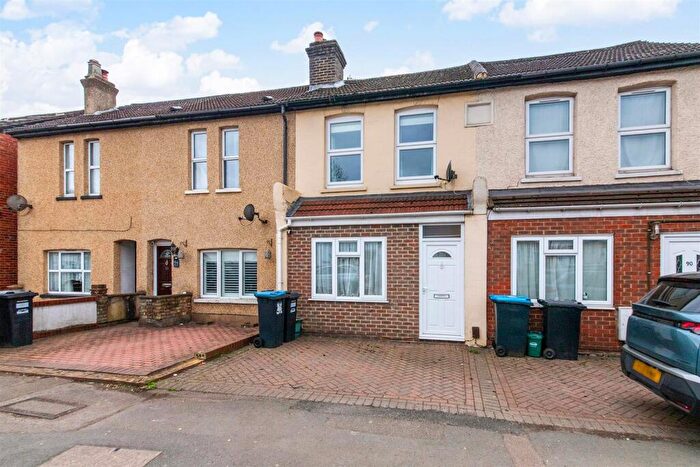 2 Bedroom Terraced House For Sale In Godstone Road, Whyteleafe, CR3