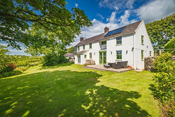 6 Bedroom Detached House For Sale In Pembroke, SA71