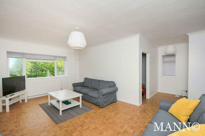 3 Bedroom Maisonette To Rent In Trewsbury Road, Sydenham, SE26