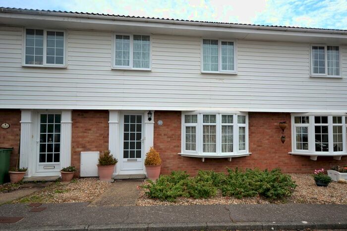 Property To Rent In Grisbrook Farm Close, Lydd, TN29