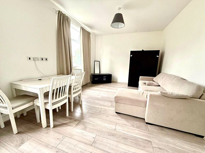 1 Bedroom Flat To Rent In Sevington Road, London, NW4