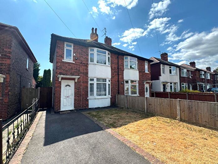 3 Bedroom Semi-Detached House To Rent In Basford Road, Basford, Nottingham, NG5