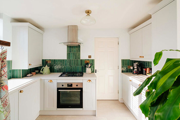 2 Bedroom Flat For Sale In Crossways Road, Knowle Park, Bristol, BS4