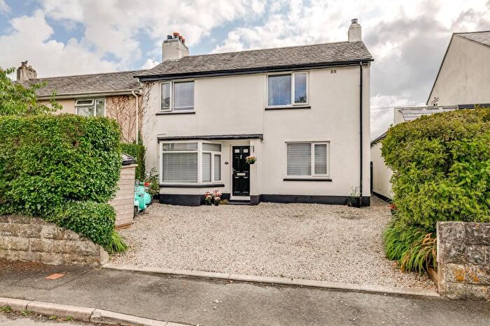 3 Bedroom House To Rent In Plym Crescent, Tavistock, PL19