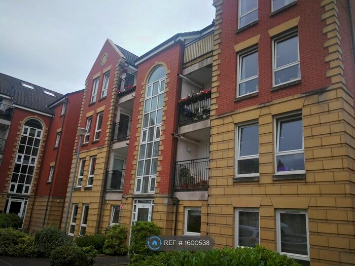 2 Bedroom Flat To Rent In Greenhead Street, Glasgow, G40