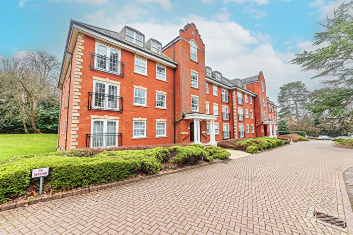 2 Bedroom Apartment To Rent In Keephatch House, Montague Close, Wokingham, RG40