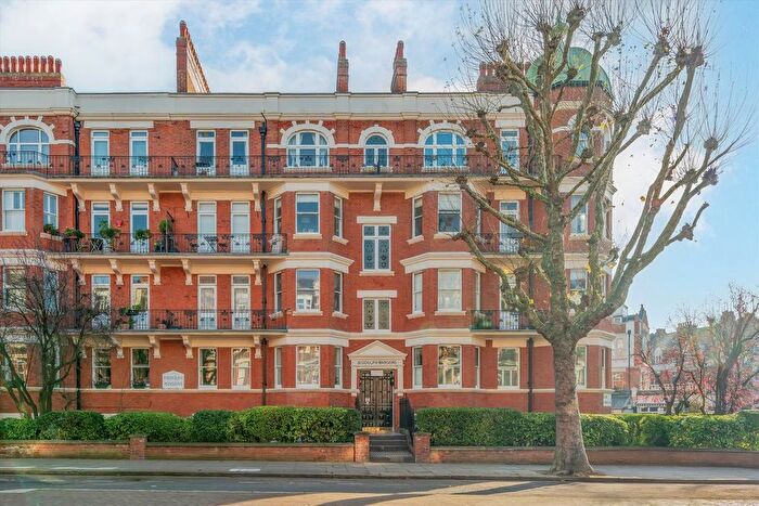 4 Bedroom Flat For Sale In Elgin Avenue, Maida Vale, W9