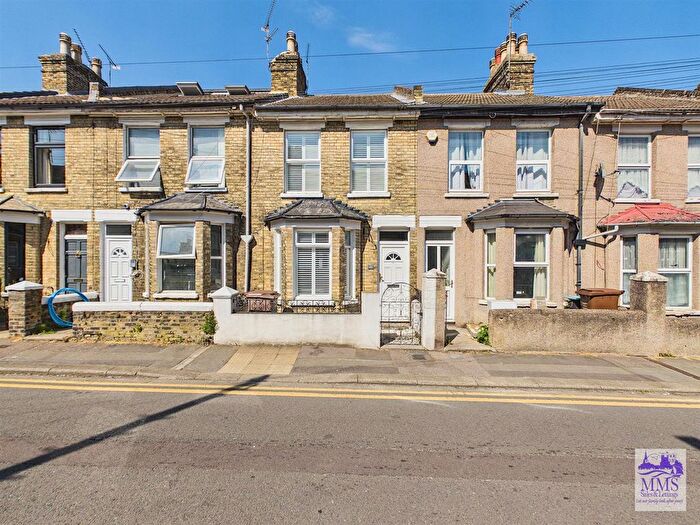 2 Bedroom Terraced House For Sale In Rochester Avenue, Rochester, ME1