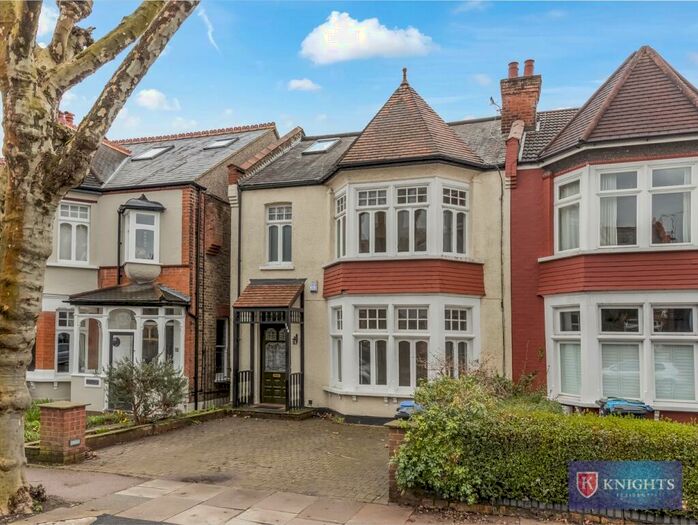 5 Bedroom Semi-Detached House To Rent In Conway Road, Southgate, London, N14