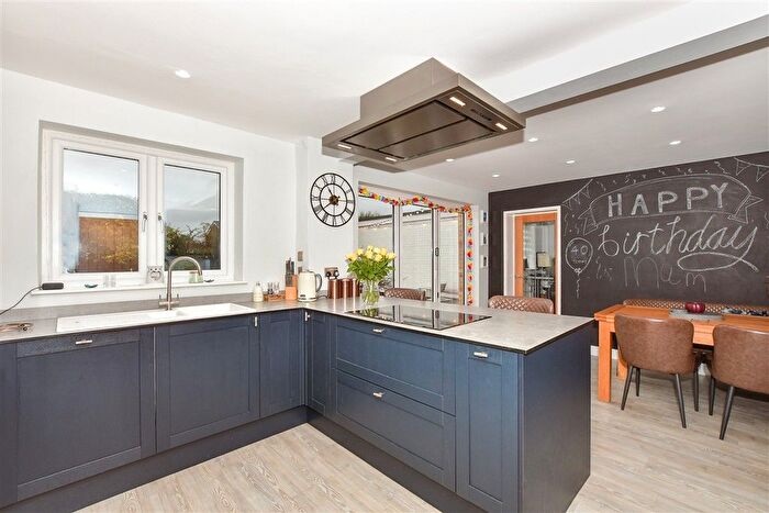 3 Bedroom Semi-detached House For Sale In Stainer Road, Tonbridge, Kent, TN10