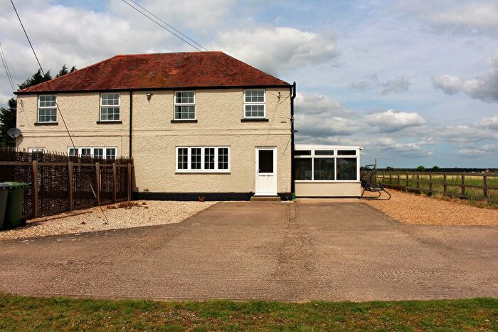 3 Bedroom Semi-Detached House To Rent In Manor Cottages, Holly Lane, Horsford, NR10