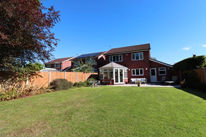 4 Bedroom Detached House For Sale In Greenfields Avenue, Bromborough, CH62