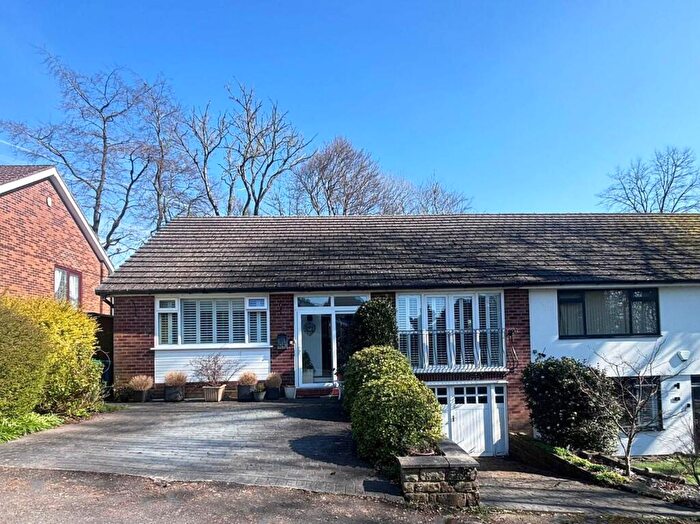 2 Bedroom Bungalow For Sale In Thorncliffe Park, Royton, OL2