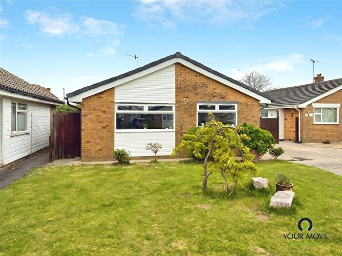 2 Bedroom Bungalow For Sale In Andrew Avenue, Bognor Regis, West Sussex, PO22
