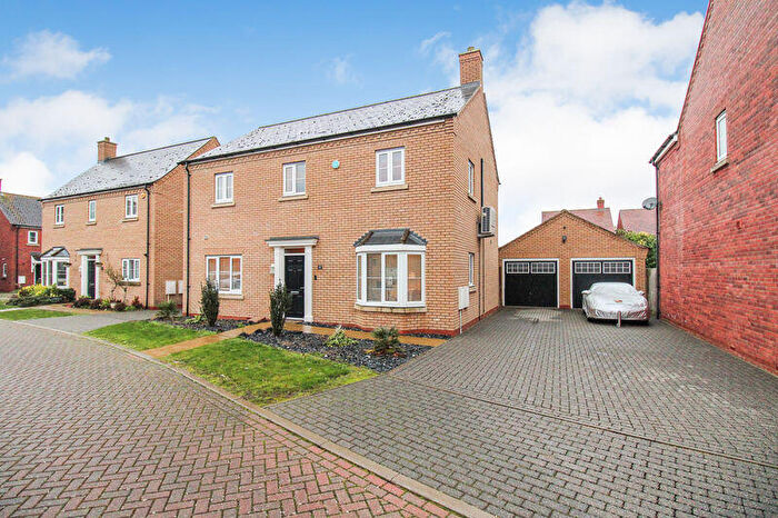 4 Bedroom Detached House For Sale In Jubilee Close, Blunham, MK44