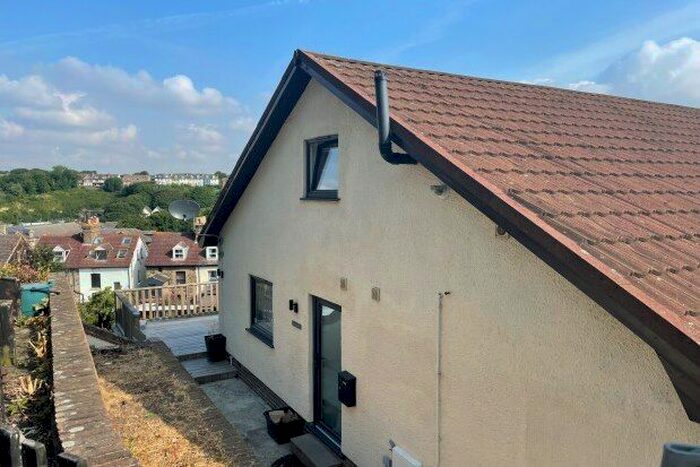 2 Bedroom Property To Rent In North Military Road, Dover, CT17