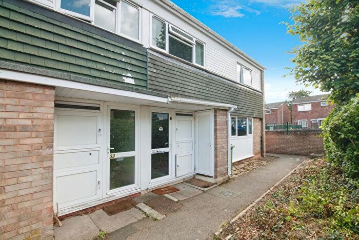 4 Bedroom End Of Terrace House For Sale In Eckington Close, Redditch, Worcestershire, B98