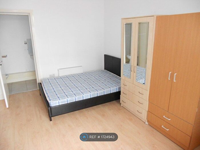 Studio To Rent In Coventry, Coventry, CV2
