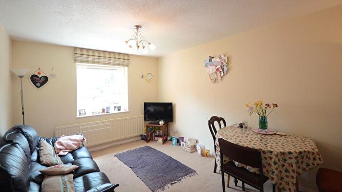 1 Bedroom Flat To Rent In Castle Lodge, Frascati Way, Maidenhead, SL6