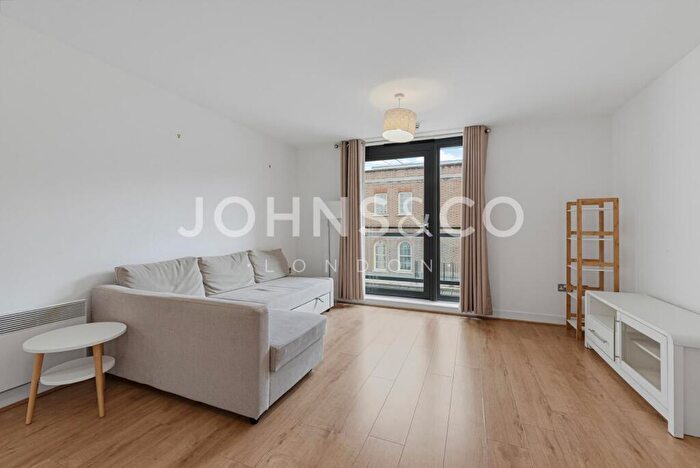 1 Bedroom Apartment To Rent In Eluna Apartments, Wapping Lane, London, E1W