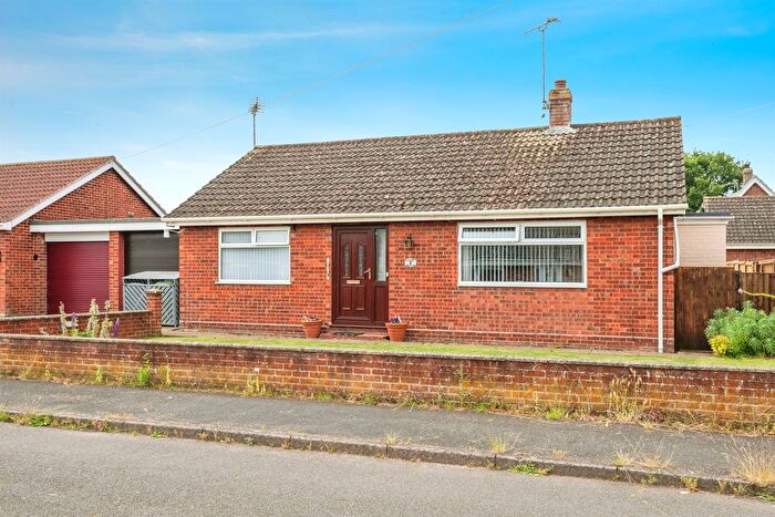 2 Bedroom Detached Bungalow For Sale In Pightle Way, Lyng, Norwich, NR9