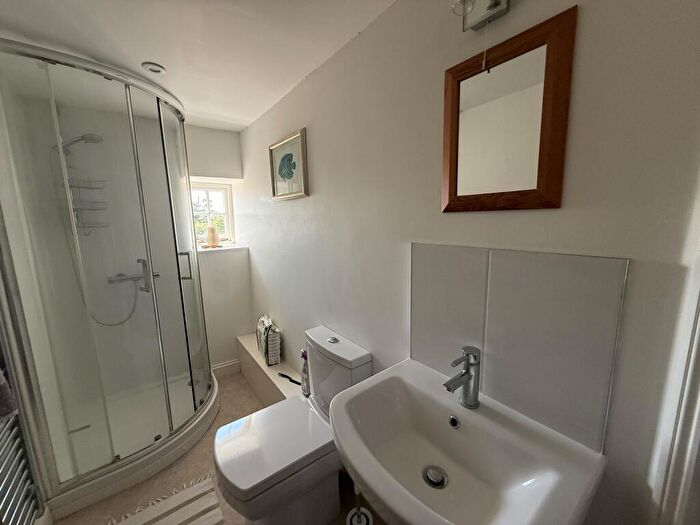 2 Bedroom Cottage To Rent In Carpenters Road, St Helens, PO33