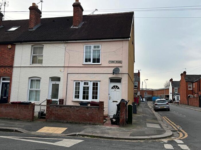 3 Bedroom End Of Terrace House To Rent In York Road, Reading, RG1