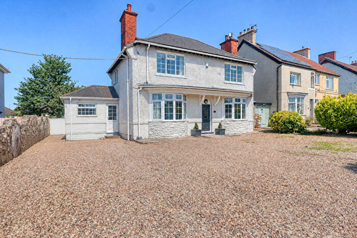 3 Bedroom Detached House For Sale In Burringham Road, Scunthorpe, DN17