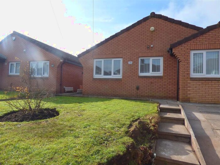 3 Bedroom Bungalow To Rent In Whiston Lane, Huyton, Liverpool, L36