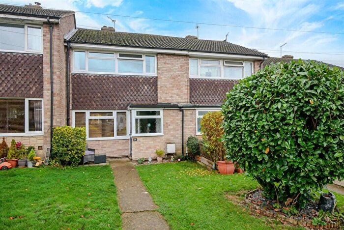 2 Bedroom Terraced House For Sale In Laurel Close, Chalgrove, OX44