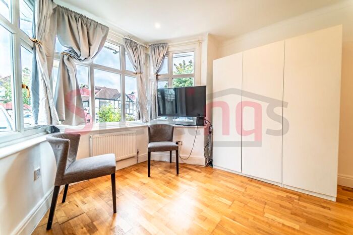 1 Bedroom Flat To Rent In Foscote Road, London, NW4