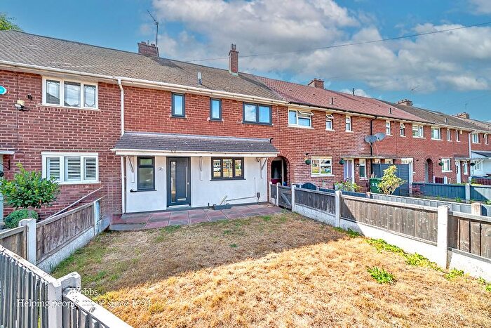 3 Bedroom Terraced House For Sale In Irvine Road, Bloxwich, Walsall, WS3
