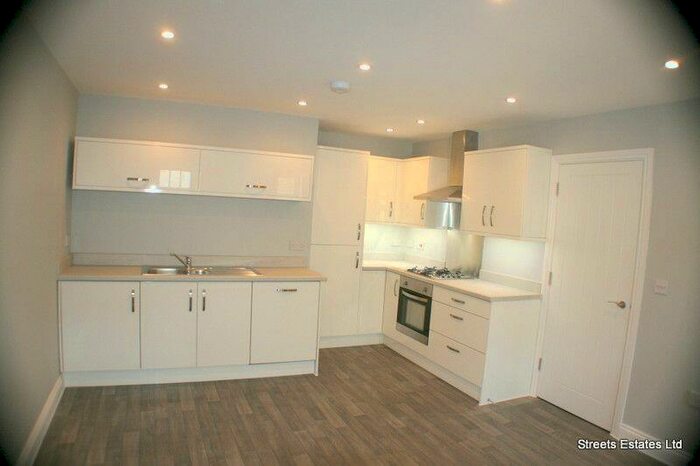 2 Bedroom Flat To Rent In Flat, The Old Coal Yard, Westcourt Street, Gillingham, ME7
