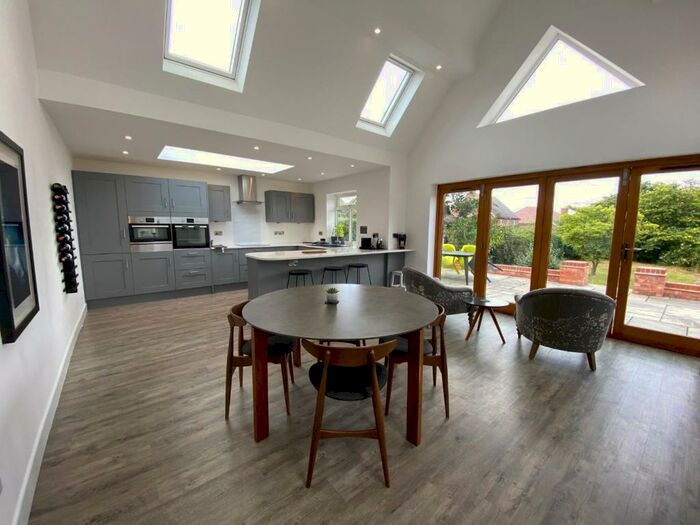 4 Bedroom Semi-Detached House To Rent In Long Marston Road, Welford On Avon, CV37