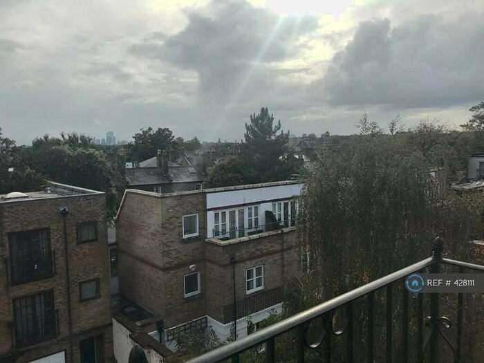 3 Bedroom Penthouse To Rent In Wedmore Street, London, N19