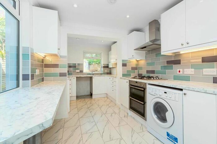 4 Bedroom Terraced House To Rent In Fountain Road, London, SW17