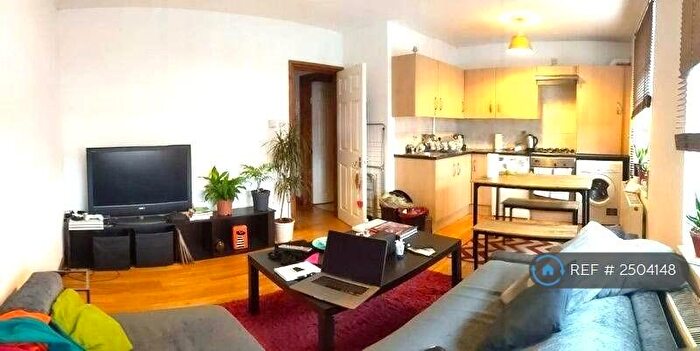 2 Bedroom Flat To Rent In Hackney Road, London, E2