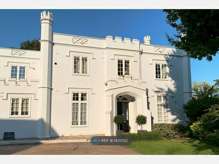 1 Bedroom Flat To Rent In The Priory, London, SW12