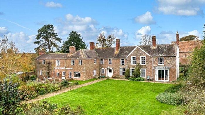 6 Bedroom Detached House For Sale In Garraway House And Garraway Cottage, How Caple, Hereford, HR1