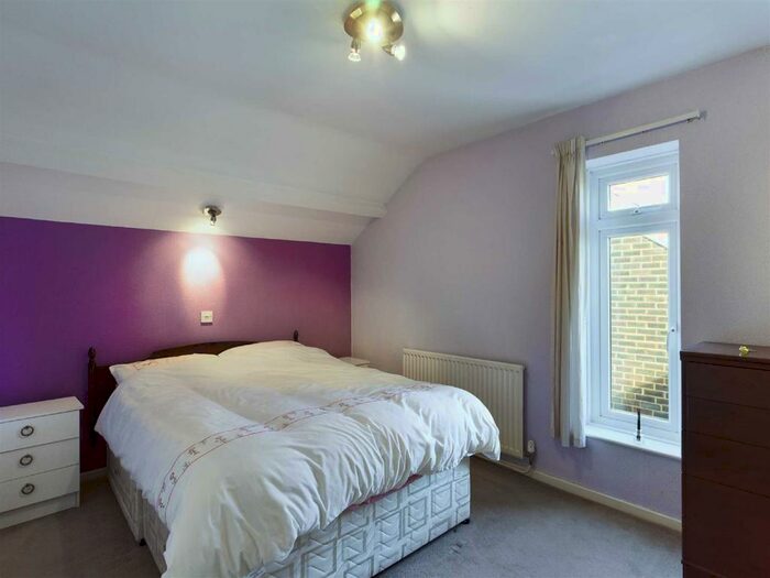 3 Bedroom Bungalow For Sale In Astley Gardens, Seaton Sluice, NE26