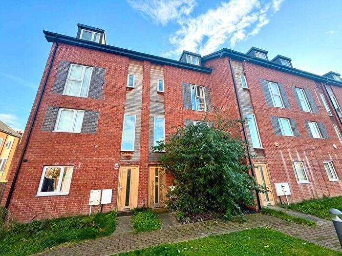 4 Bedroom House To Rent In Northumberland Road, Old Trafford, M16