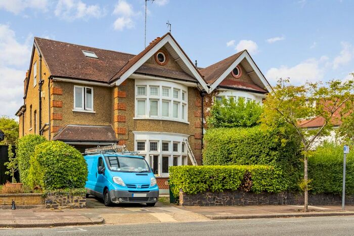 5 Bedroom Semi-Detached House To Rent In St Marys Avenue, Finchley, London, N3